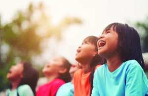 Lee más sobre el artículo La felicidad de los hijos depende en gran medida de la educación que reciban de sus papás